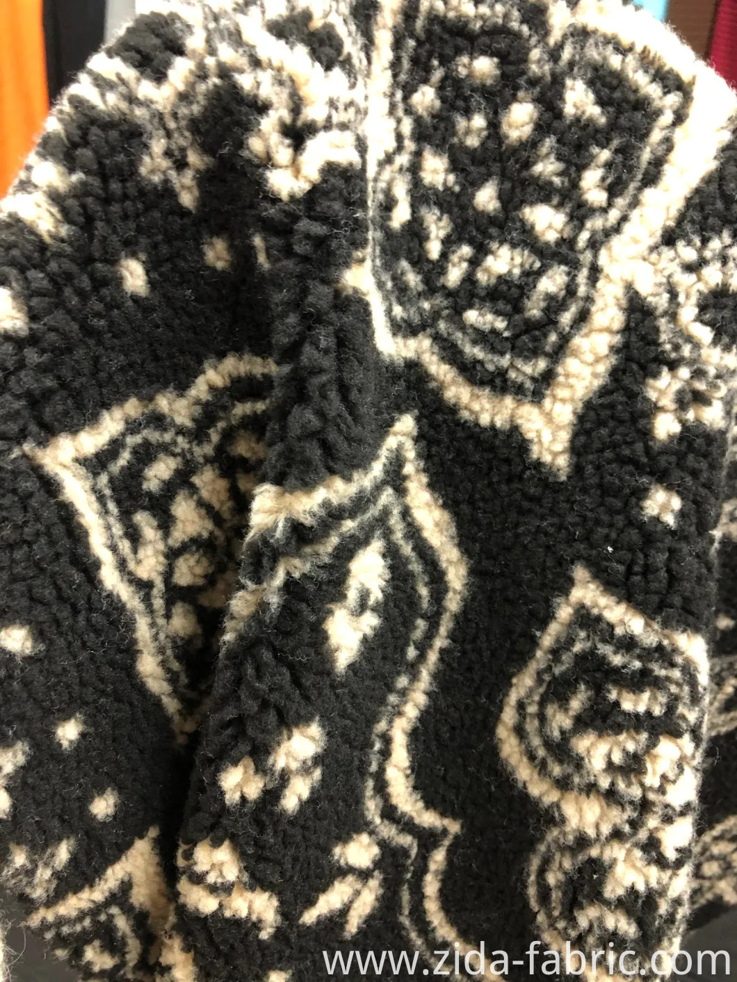 100%Polyester Lambswool Jacquard Knitted Fabric (Berber Fleece)